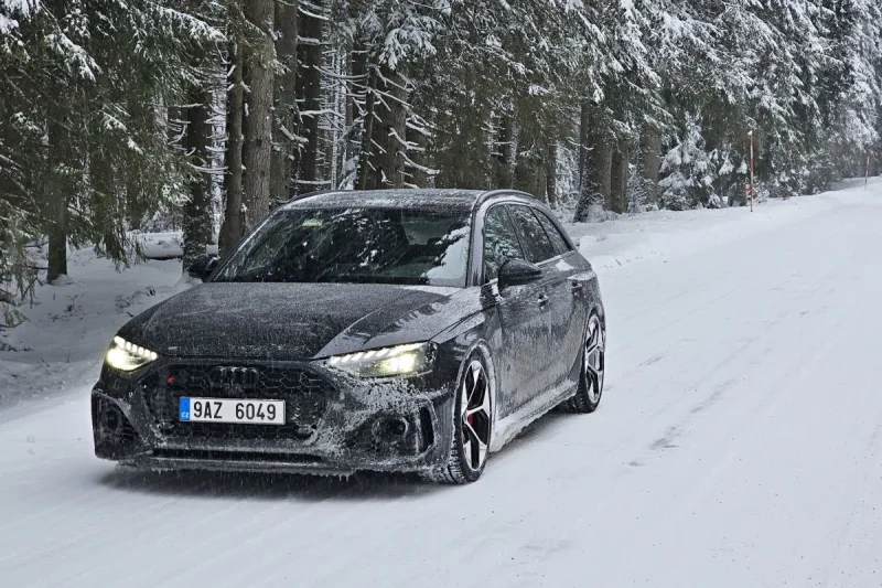 Test Audi RS 4 Avant (2024)