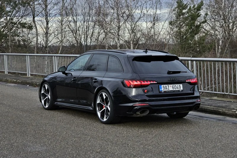 Test Audi RS 4 Avant (2024)