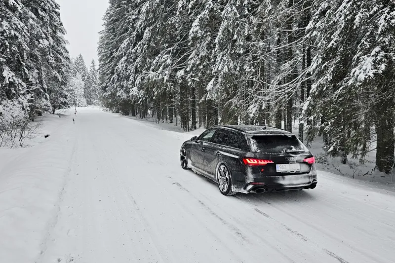 Test Audi RS 4 Avant (2024)