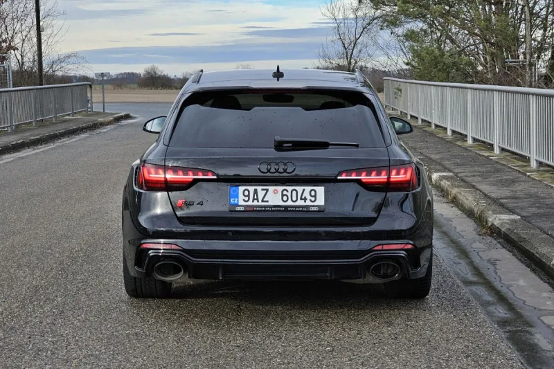 Test Audi RS 4 Avant (2024)