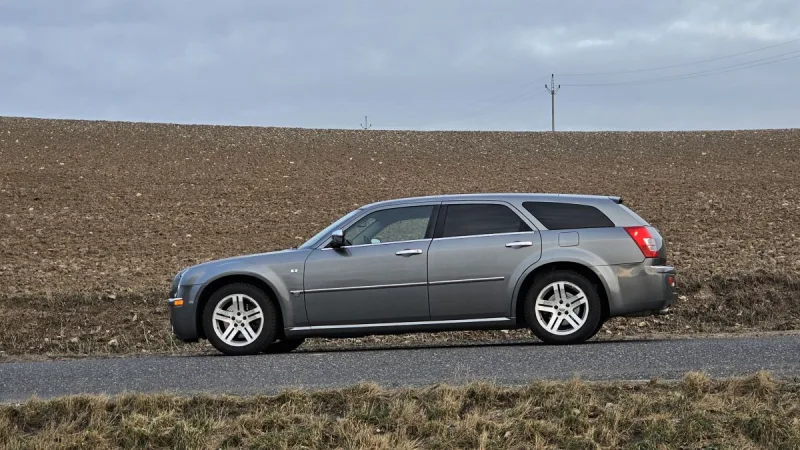 Test ojetiny Chrysler 300C 3,0 CRD (2007)