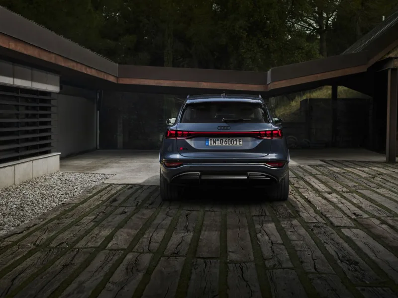 Audi Q6 e-tron | 2024