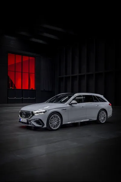 Mercedes-AMG E 53 HYBRID 4MATIC kombi | 2024