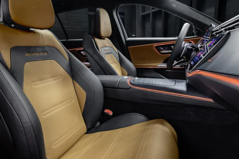 Mercedes-AMG E 53 HYBRID 4MATIC kombi | 2024