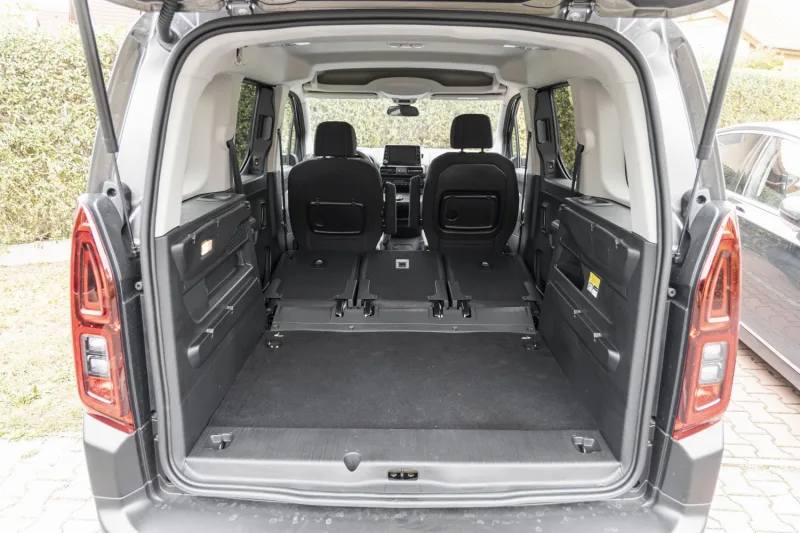 Test Citroën Berlingo M Profi+ 1.5 BlueHDi EAT8 96 kW (2024)