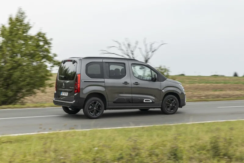 Test Citroën Berlingo M Profi+ 1.5 BlueHDi EAT8 96 kW (2024)