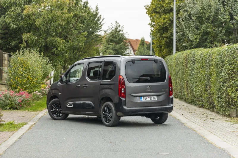 Test Citroën Berlingo M Profi+ 1.5 BlueHDi EAT8 96 kW (2024)