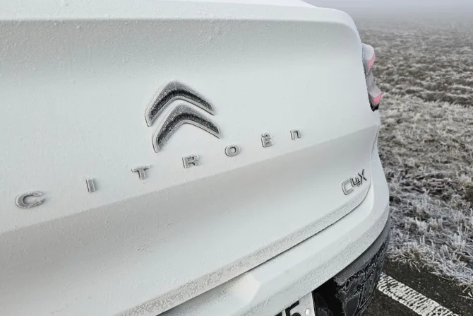 Test Citroen C4 X SHINE 1.5 BlueHDi 130 S&S EAT8 (2024)