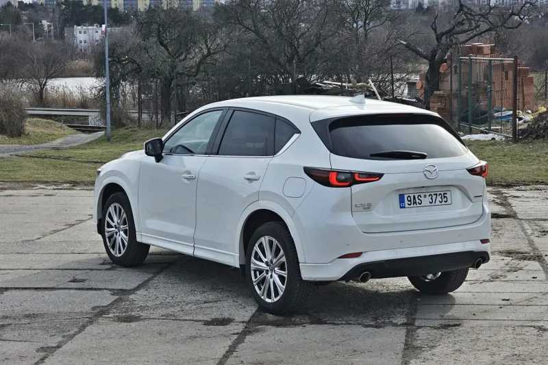Test Mazda CX-5 e-Skyactiv G194 (2024)