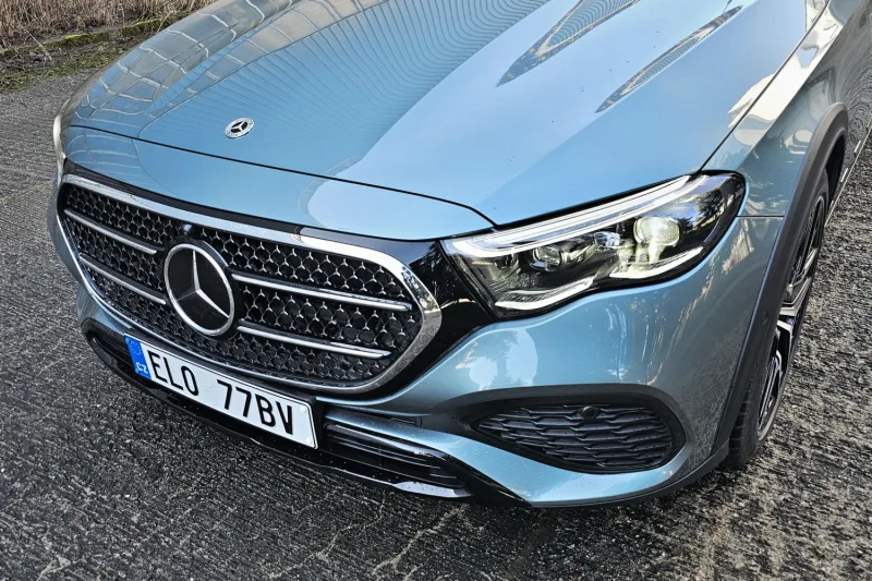 Test Mercedes-Benz E 300 de All Terrain | plug-in hybrid (2024)Test Mercedes-Benz E 300 de All Terrain | plug-in hybrid (2024)Test Mercedes-Benz E 300 de All Terrain | plug-in hybrid (2024)Test Mercedes-Benz E 300 de All Terrain | plug-in hybrid (2024)