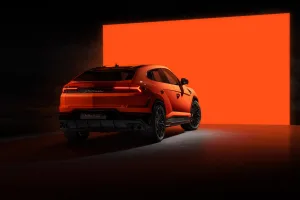 Lamborghini Urus SE | plug-in hybrid | 2025