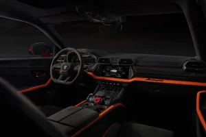 Lamborghini Urus SE | plug-in hybrid | 2025
