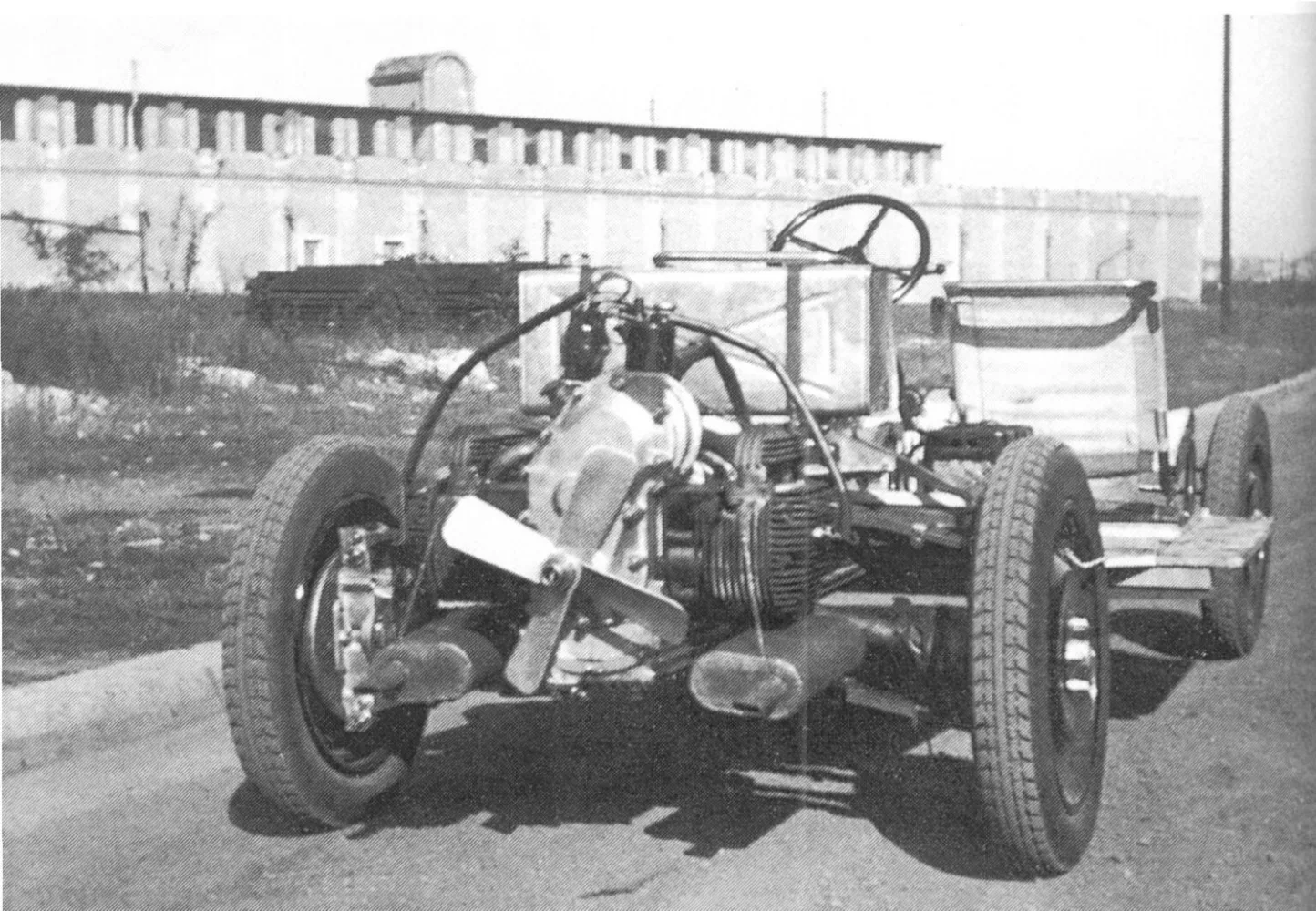 Škoda 932 „Kadlomobil“
