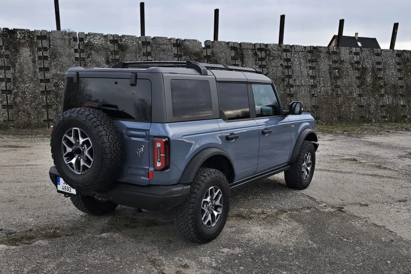 Test Ford Bronco Badlands 2.7 EcoBoost V6 Twin-Turbo (2024)