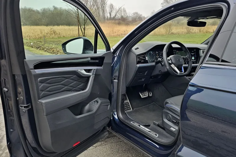 Test Volkswagen Touareg R eHybrid | plug-in hybrid (2024)