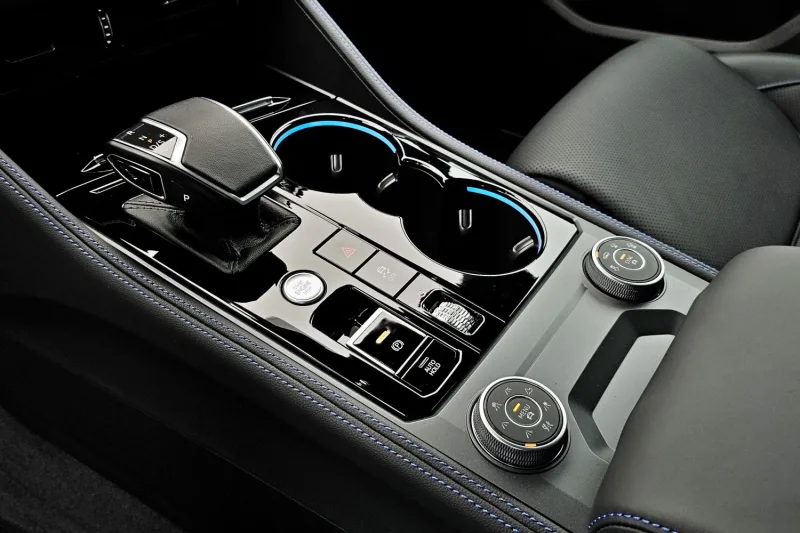 Test Volkswagen Touareg R eHybrid | plug-in hybrid (2024)