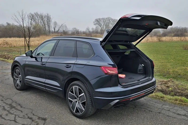Test Volkswagen Touareg R eHybrid | plug-in hybrid (2024)