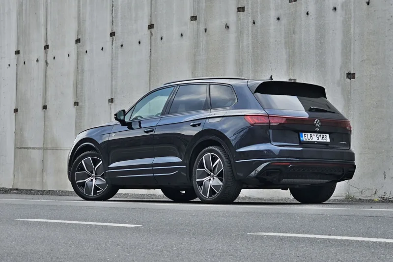 Test Volkswagen Touareg R eHybrid | plug-in hybrid (2024)