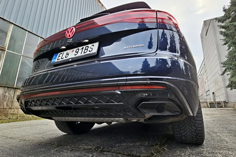 Test Volkswagen Touareg R eHybrid | plug-in hybrid (2024)