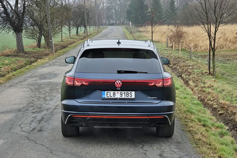 Test Volkswagen Touareg R eHybrid | plug-in hybrid (2024)