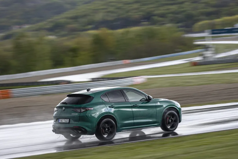 První jízda: Alfa Romeo Stelvio Quadrifoglio (2024) | Foto: Ondřej Kroutil