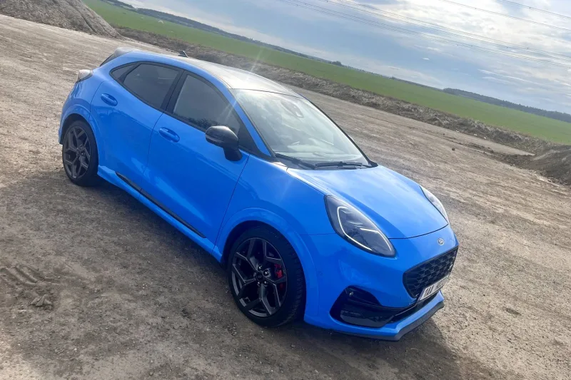 Test Ford Puma ST 1.0 EcoBoost Hybrid PowerShift (2024)