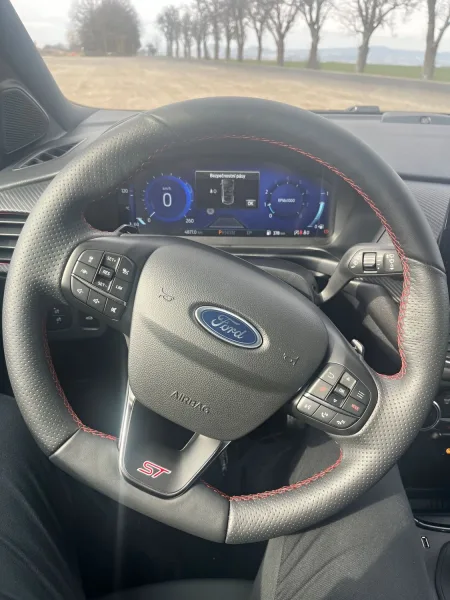 Test Ford Puma ST 1.0 EcoBoost Hybrid PowerShift (2024)