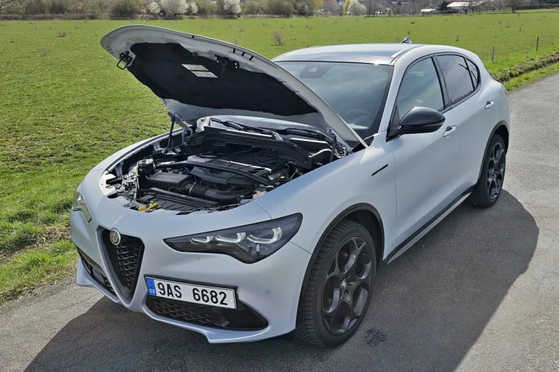 Test Alfa Romeo Stelvio 2,0 Turbo Q4 | 2024