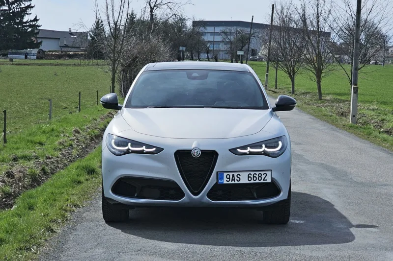 Test Alfa Romeo Stelvio 2,0 Turbo Q4 | 2024