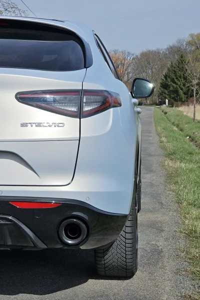 Test Alfa Romeo Stelvio 2,0 Turbo Q4 | 2024