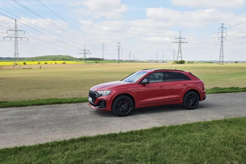 Test Audi Q8 50 TDI quattro (2024)