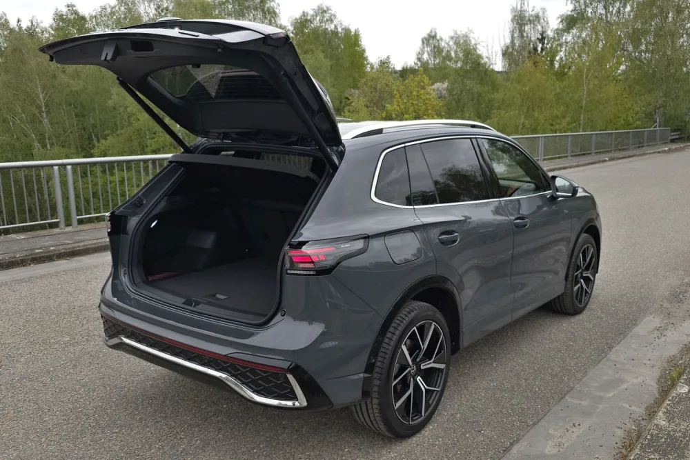 Test Volkswagen Tiguan R-Line 2.0 TDI 142 kW 4MOTION (2024)