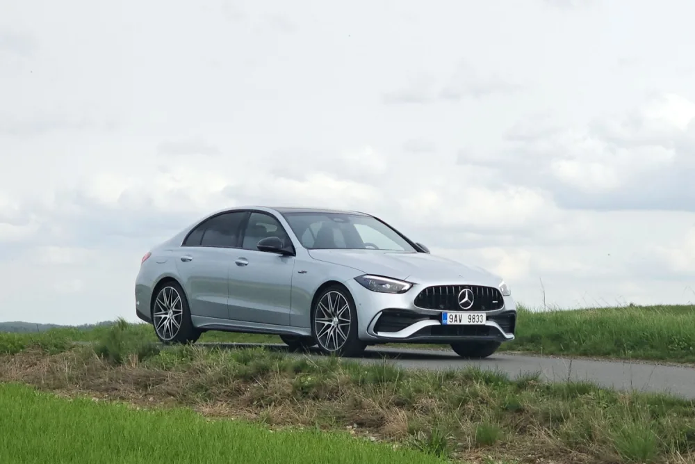 Test Mercedes-AMG C 43 4MATIC | 2024