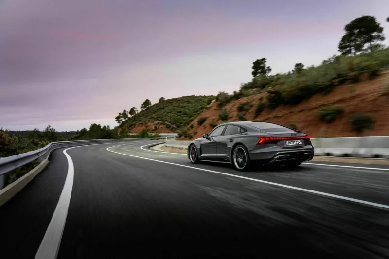 Audi RS e-tron GT | 2024