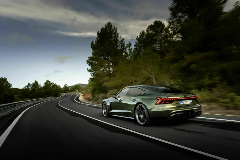 Audi RS e-tron GT performance | 2024