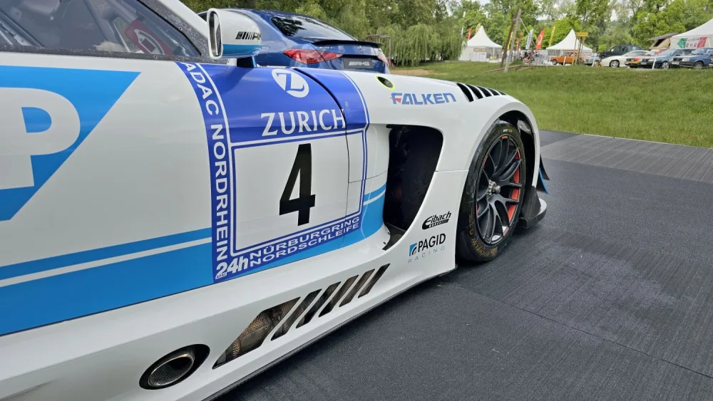 Stánek Mercedes-Benz na slavnosti Legendy 2024