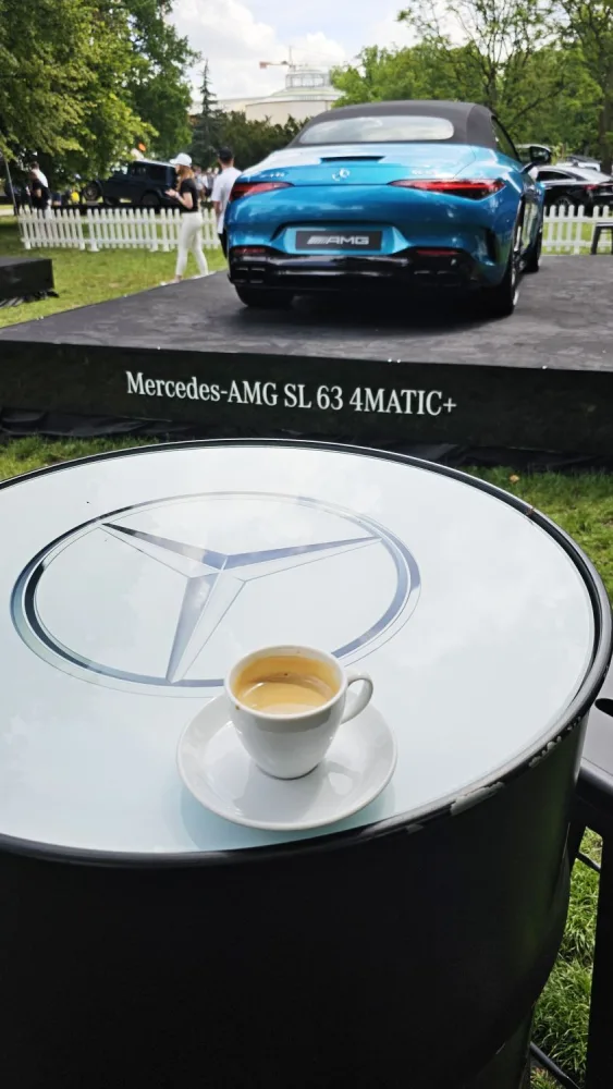 Stánek Mercedes-Benz na slavnosti Legendy 2024
