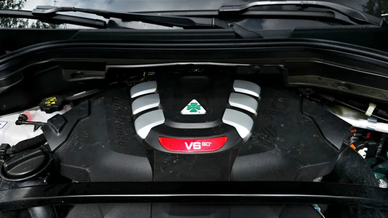 Test Alfa Romeo Stelvio Quadrifoglio (2024)