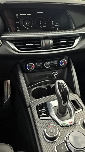 Test Alfa Romeo Stelvio Quadrifoglio (2024)