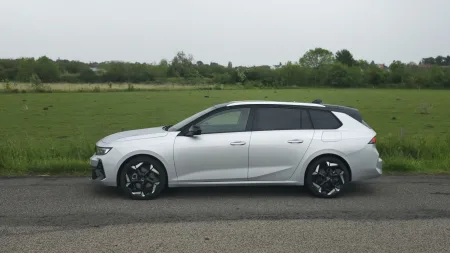 Test Opel Astra ST GSe | plug-in hybrid (2024)