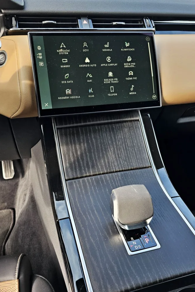 Test Range Rover Velar D300 Dynamic HSE (2024)