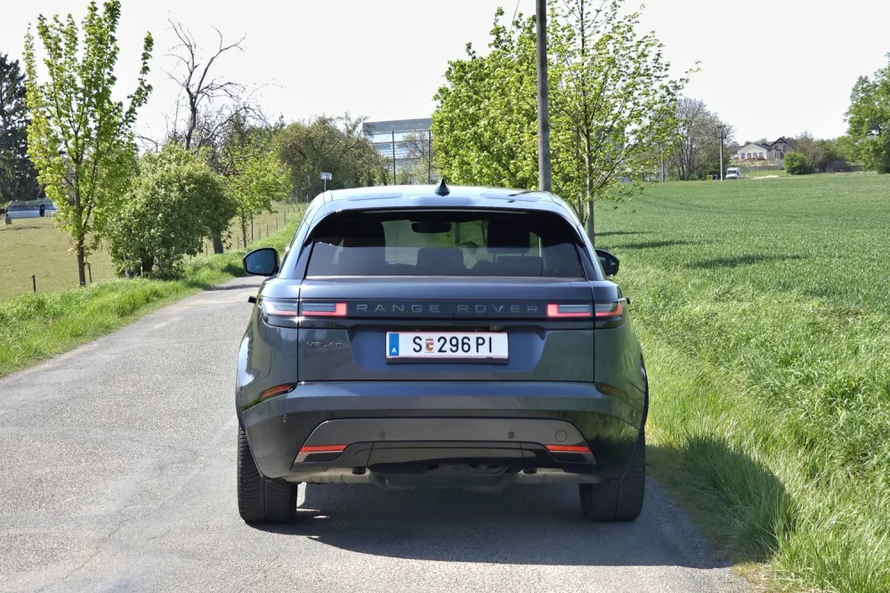 Test Range Rover Velar D300 Dynamic HSE (2024)