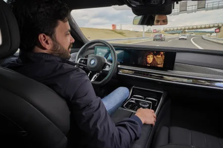bmw-rady-7-autonomni_rizeni