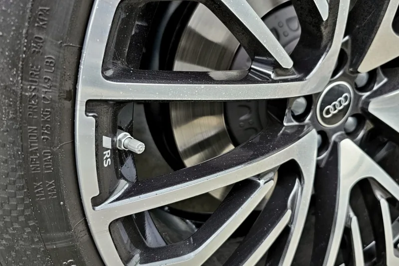 Test Audi SQ8 (2024)
