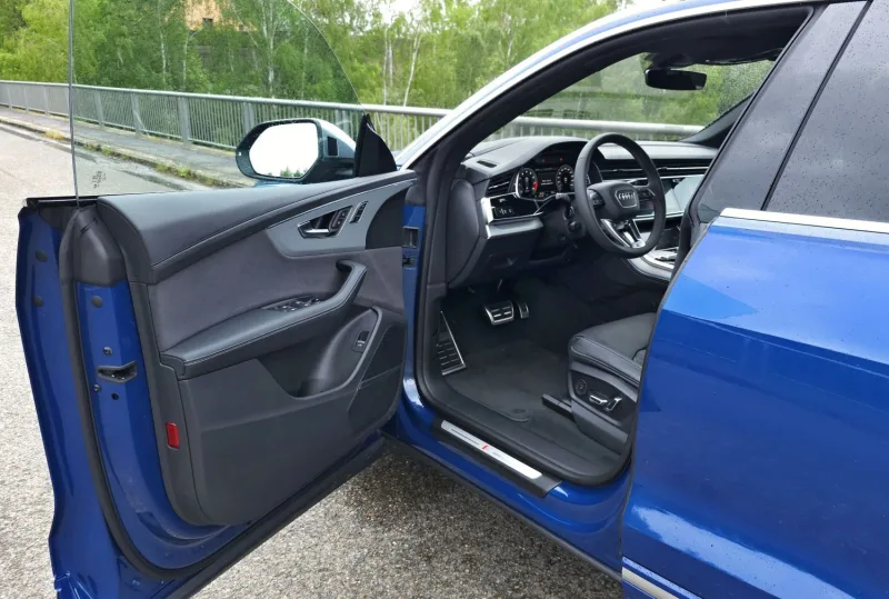 Test Audi SQ8 (2024)