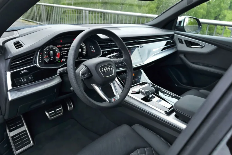 Test Audi SQ8 (2024)