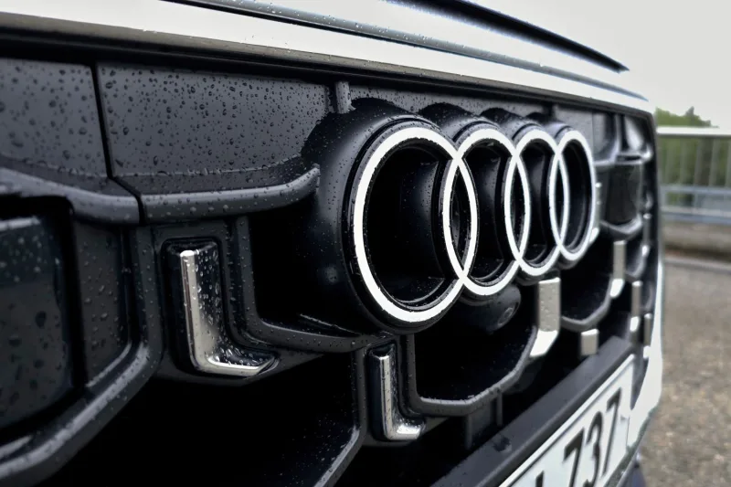Test Audi SQ8 (2024)