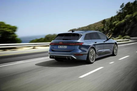 Audi S6 Avant e-tron | 2024