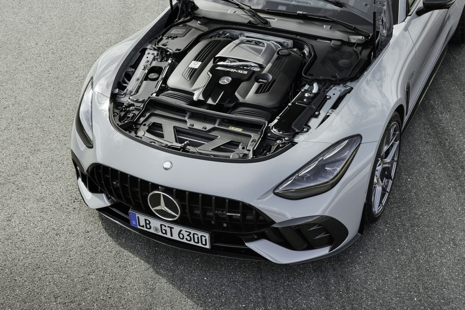 Konec Se Bl Mercedes AMG Pos l A 45 S Na C lovou Rovinku 