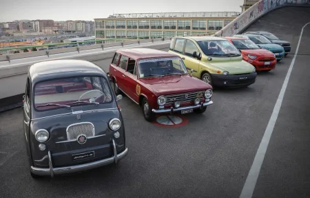 „La Pista 500“ na střeše budovy Lingotto v Turíně byla místem konání oslav 125. výročí s podtitulem „Smiling to the Future“